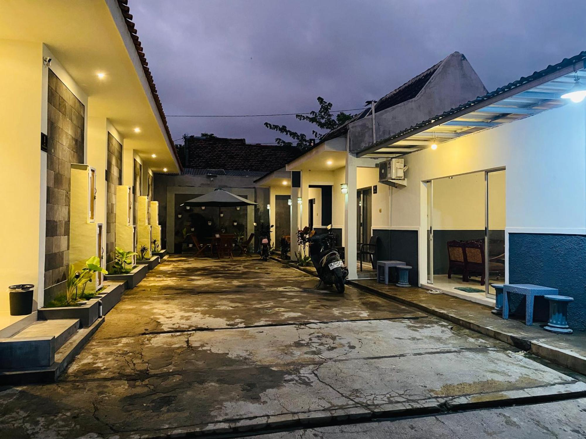 Robiu Bed & Breakfast بانيووانجى المظهر الخارجي الصورة