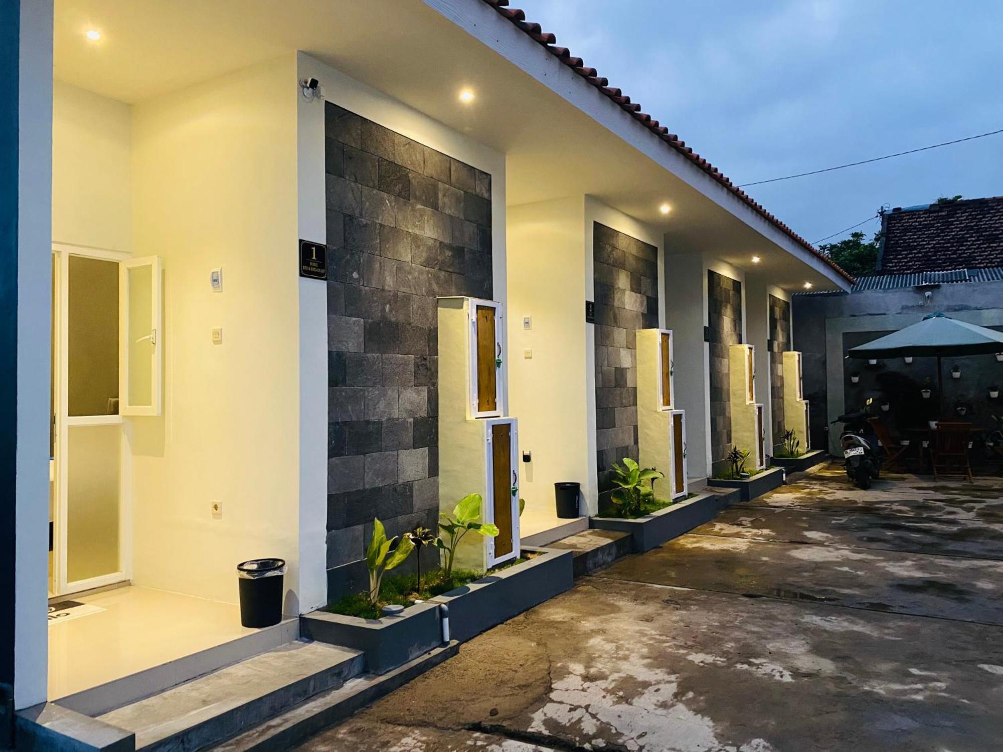 Robiu Bed & Breakfast بانيووانجى المظهر الخارجي الصورة